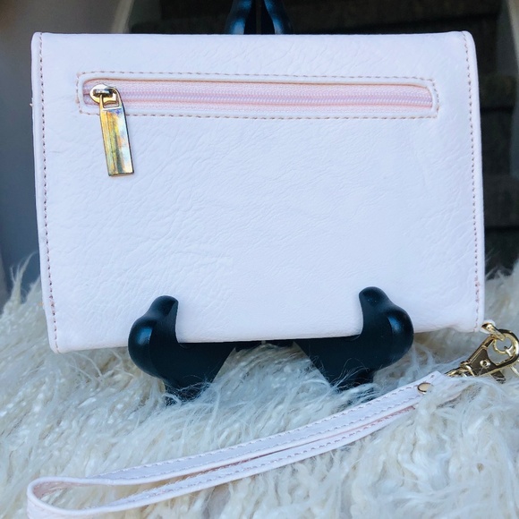 Women's Hanae Mori  Paris Pale Pink color /Wristlet wallet - Picture 2 of 7